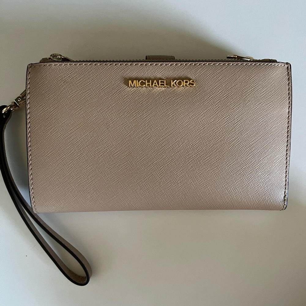 Michael Kors Nude Wallet